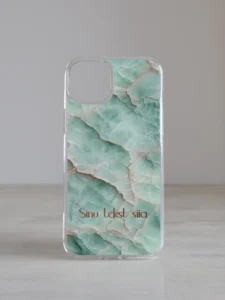 Mereroheline marmormustriga iPhone kaas kohandatava tekstiga