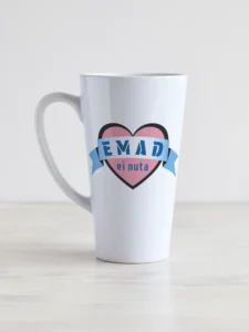 personaliseeritav kruus "emad ei nuta" 450ml valge keraamiline latte kruus südamekujulise embleemiga emad ei nuta, roosa- sinine.