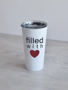 Valge 480ml termostass, filled with love ja tumepunane süda