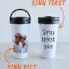 Personaalne termoskruus – foto, tekst või mõlemad 500ml valge termoskruus, musta keeratava sangaga kaanega, oma pildi ja tekstiga personaliseeritav.