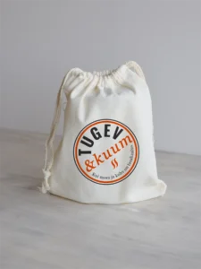 riidest-kinkekott-termoskruusile-tugev-ja-kuum Riides kinkekott termoskruusile Tugev ja kuum, oranži ja tumehalliga