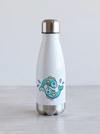 Esileht 350 ml valge joogipudel kalade sodiaagimärgi illustratsiooniga, kaks kalkest.