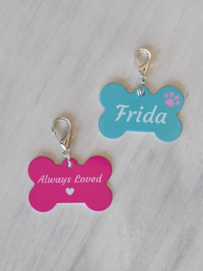 Home Koera nimeline personaliseeritud kahepoolne ripats